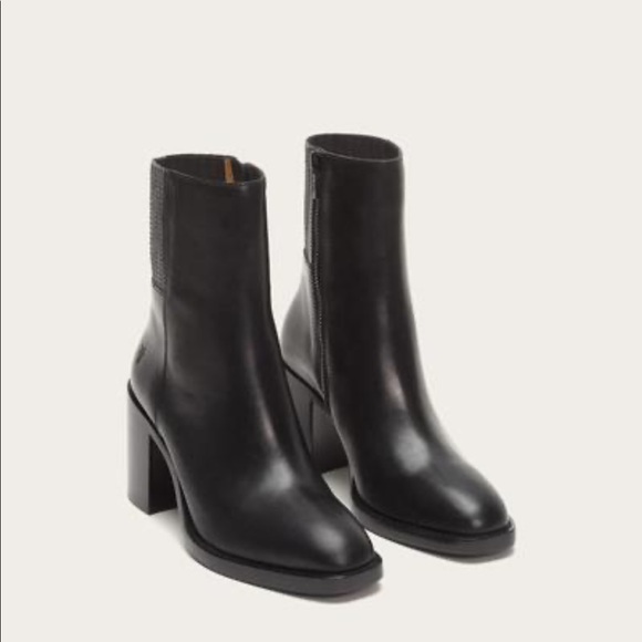 Frye Shoes - Frye Pia Chelsea Short Black Leather Booties